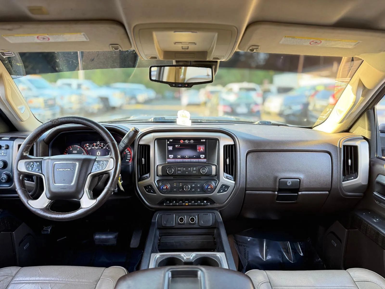 Used 2015 GMC Sierra 2500 Denali w/ Duramax Plus Package AWD/4WD image 21