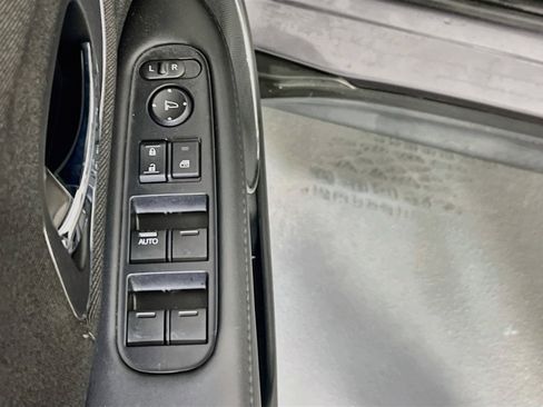 Used 2022 Honda HR-V EX image 17