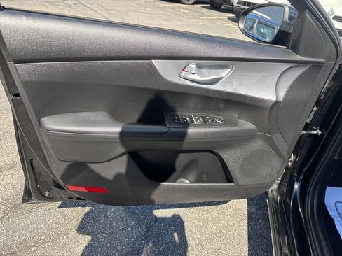 Used 2023 Kia Forte LXS FWD image 13