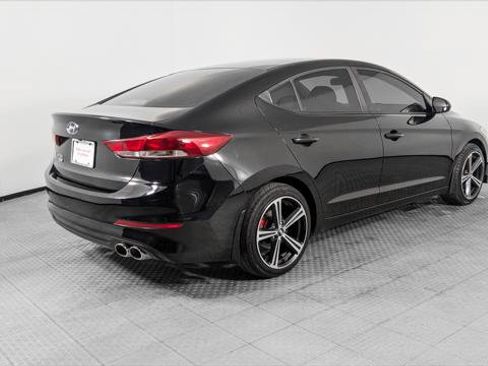 Used 2018 Hyundai Elantra SE FWD image 8