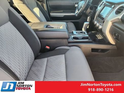 Used 2017 Toyota Tundra SR5 w/ SR5 Upgrade Package image 16