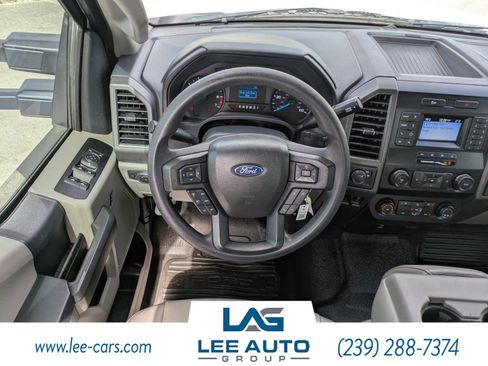 Used 2022 Ford F250 XL w/ Power Equipment Group image 13