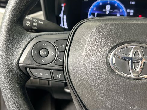 Used 2026 Toyota Corolla LE FWD image 18