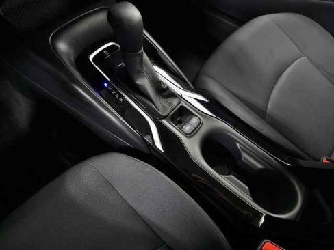 Used 2020 Toyota Corolla LE w/ LE Convenience Package image 26
