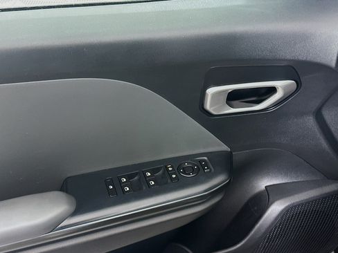 Used 2025 Kia K4 FWD image 15