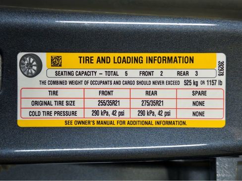 Used 2022 Tesla Model Y Performance image 28