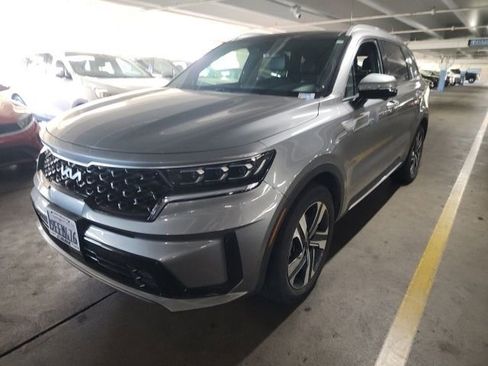 Certified 2023 Kia Sorento SX Prestige AWD/4WD image 5