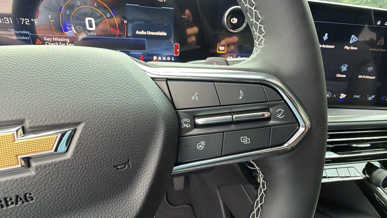 New 2027 Chevrolet Traverse LT FWD image 24