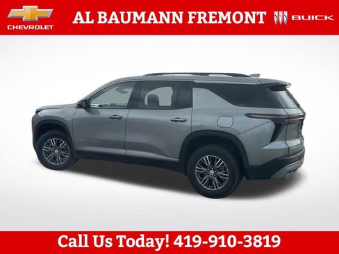 Used 2026 Chevrolet Traverse LT w/ Driver Confidence Package AWD/4WD image 5