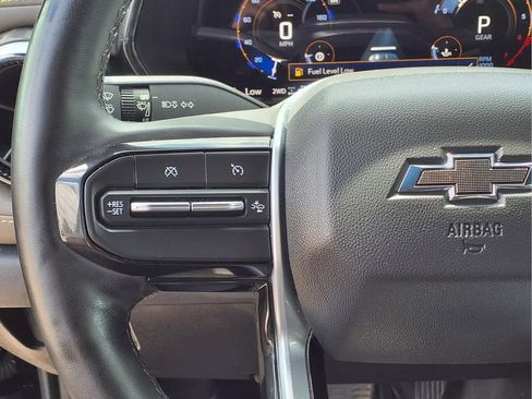 Used 2024 Chevrolet Colorado ZR2 w/ ZR2 Convenience Package III AWD/4WD image 5
