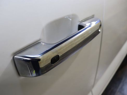 Used 2024 Ford F250 Platinum image 21