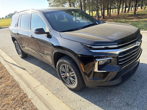 Certified 2026 Chevrolet Traverse LT AWD/4WD image 10