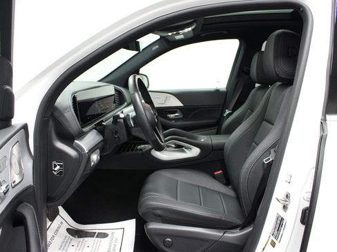Used 2026 Mercedes-Benz GLS 450 4MATIC image 12