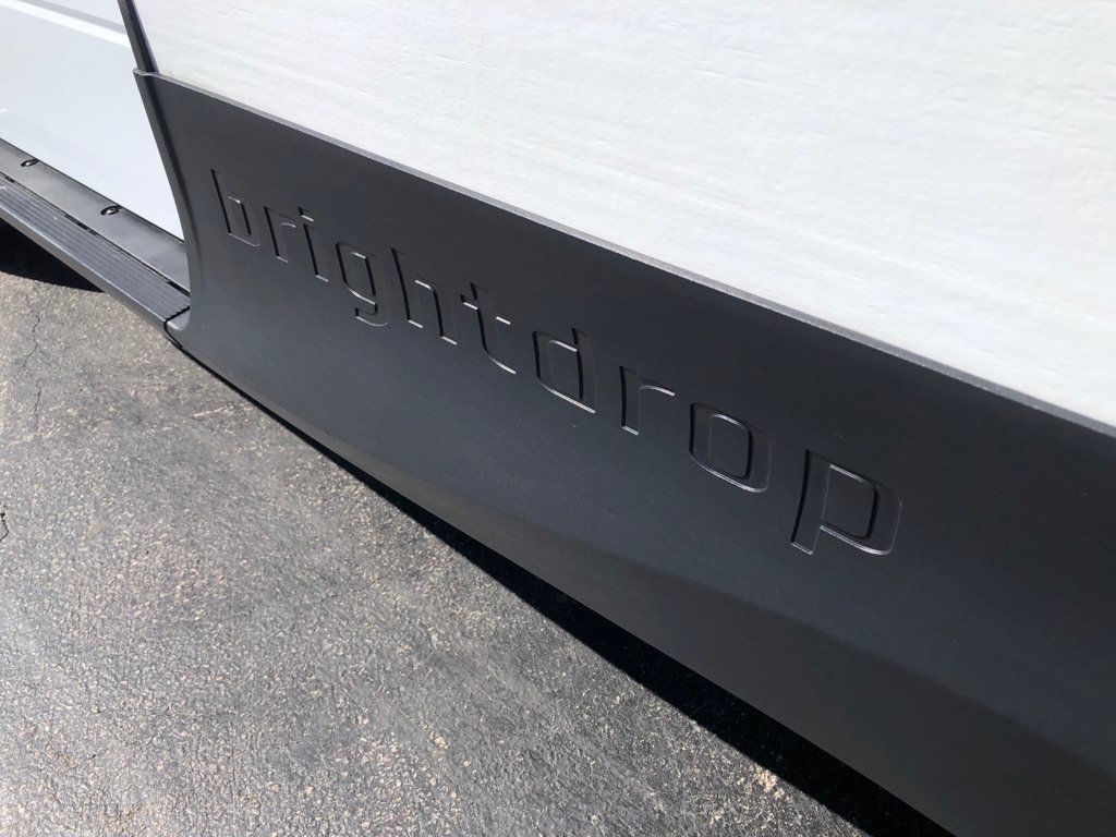 Used 2025 Chevrolet Brightdrop 400 w/ Power Door Package AWD/4WD image 13