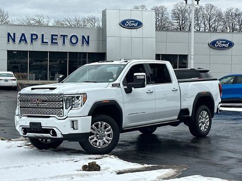 Used 2022 GMC Sierra 3500 Denali w/ Denali Ultimate Package image 2