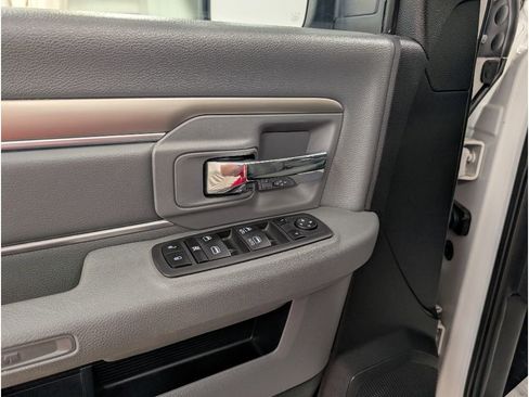 Used 2015 RAM 2500 SLT AWD/4WD image 7