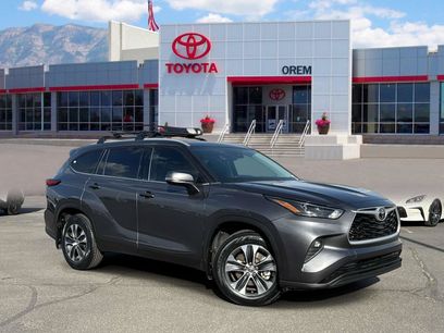 Used 2022 Toyota Highlander XLE