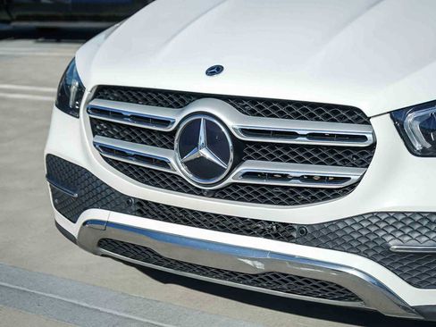 Used 2022 Mercedes-Benz GLE 350 4MATIC w/ Premium Package image 5