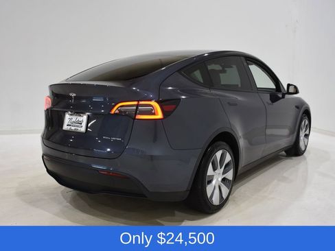 Used 2021 Tesla Model Y Long Range image 4