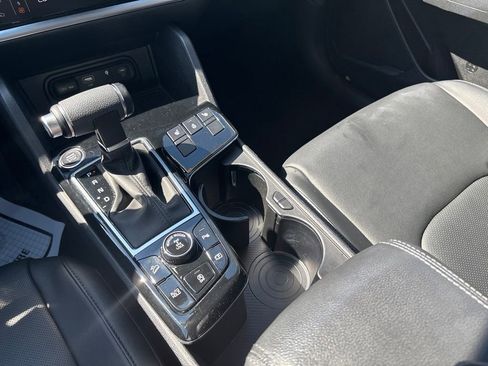 Used 2023 Kia Sportage EX AWD/4WD image 18