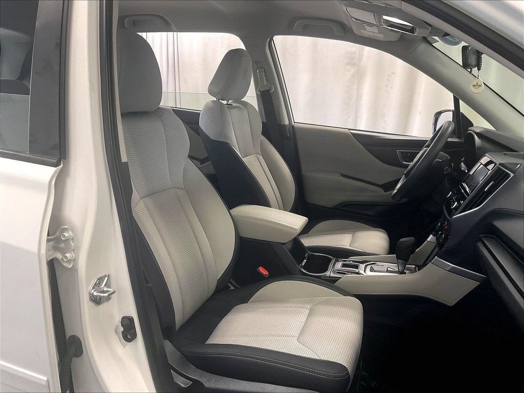 Used 2023 Subaru Forester AWD/4WD image 11