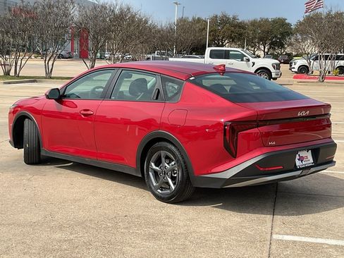 Used 2025 Kia K4 LXS image 7
