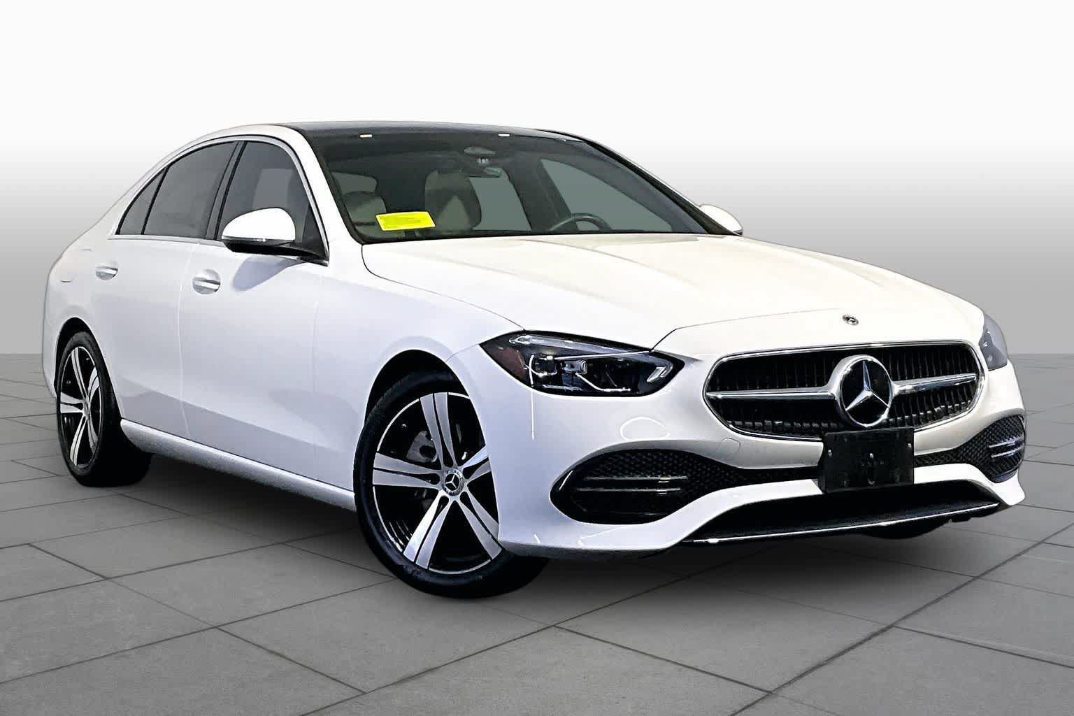Used 2023 Mercedes-Benz C 300 4MATIC Sedan image 3