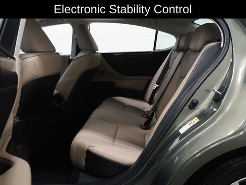 Used 2019 Lexus ES 350 image 16