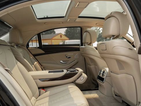 Used 2019 Mercedes-Benz S 560 4MATIC Sedan image 14