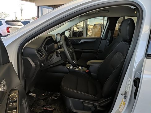 Used 2025 Ford Escape Active image 12