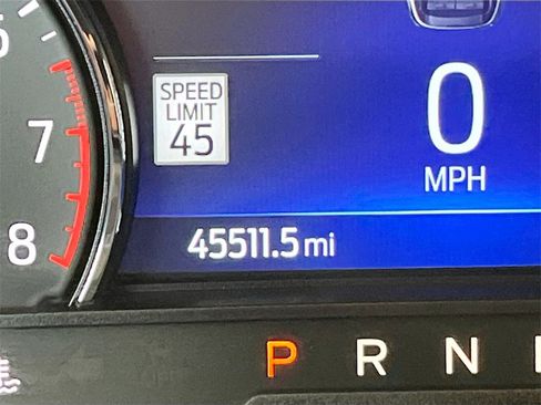 Used 2022 Ford Explorer ST-Line image 12