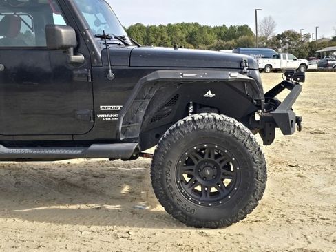 Used 2017 Jeep Wrangler Unlimited Sport w/ Quick Order Package 24S image 7