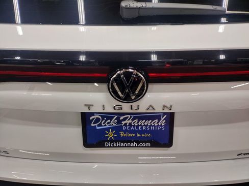 New 2026 Volkswagen Tiguan SE image 15