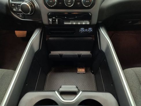 Used 2020 RAM 1500 Big Horn AWD/4WD image 28