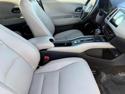 Certified 2019 Honda HR-V EX-L image 32