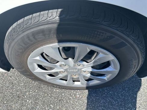 Used 2019 Kia Forte Sedan image 9