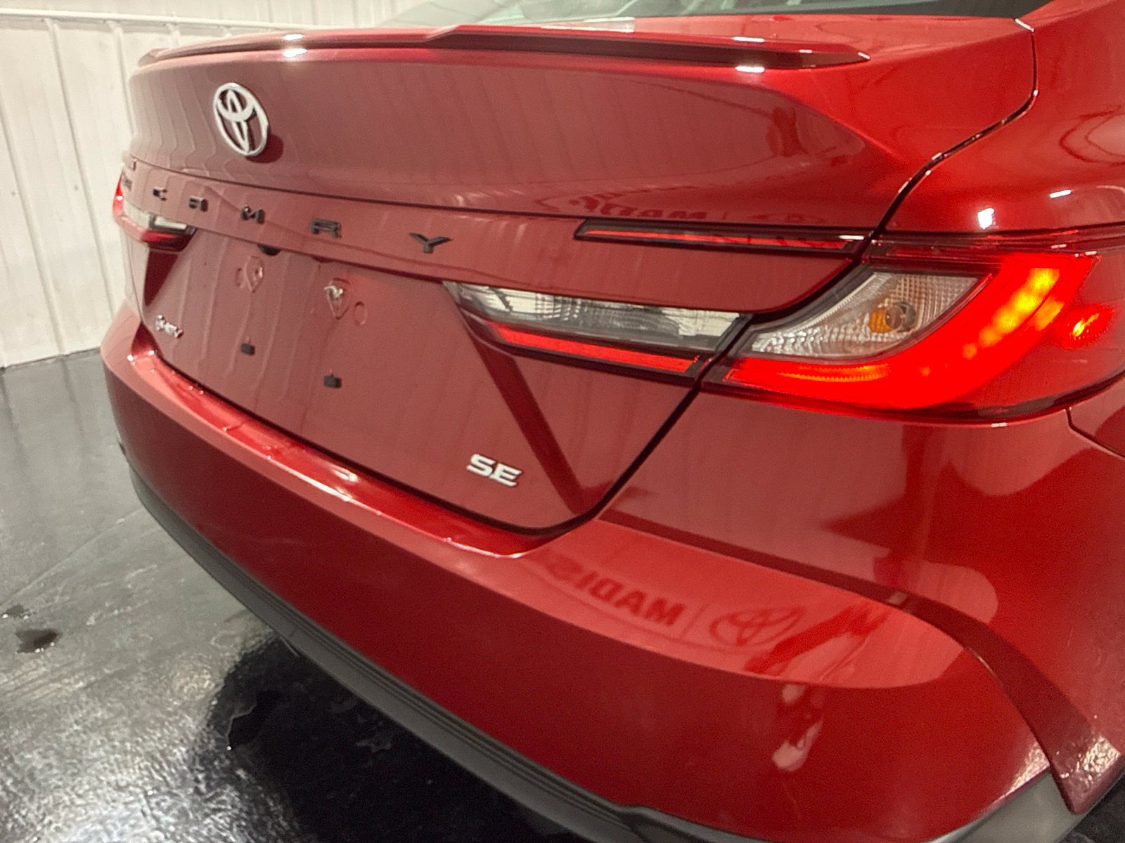 Used 2025 Toyota Camry SE FWD image 43