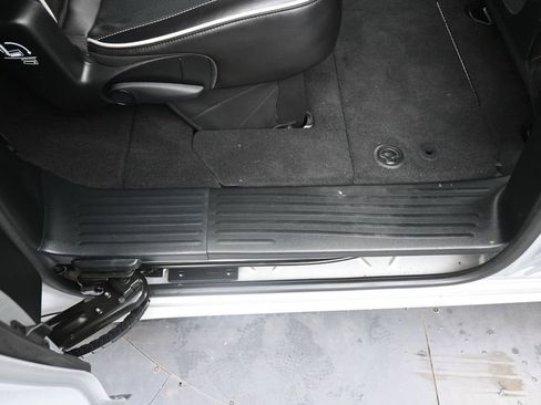 Used 2026 Chrysler Pacifica Limited w/ S Appearance Package FWD image 12