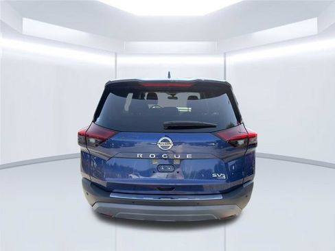 Used 2021 Nissan Rogue SV FWD image 7