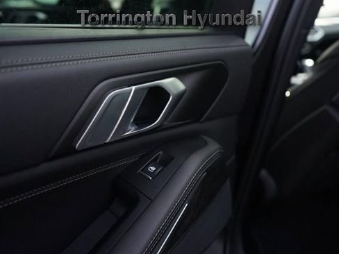 Used 2022 BMW X5 xDrive45e w/ Executive Package image 37