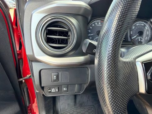 Used 2023 Toyota Tacoma SR5 w/ Technology Package AWD/4WD image 29