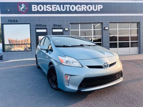 Used 2012 Toyota Prius Three FWD image 1