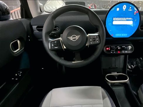 Certified 2025 MINI Cooper 2-Door Hardtop image 8