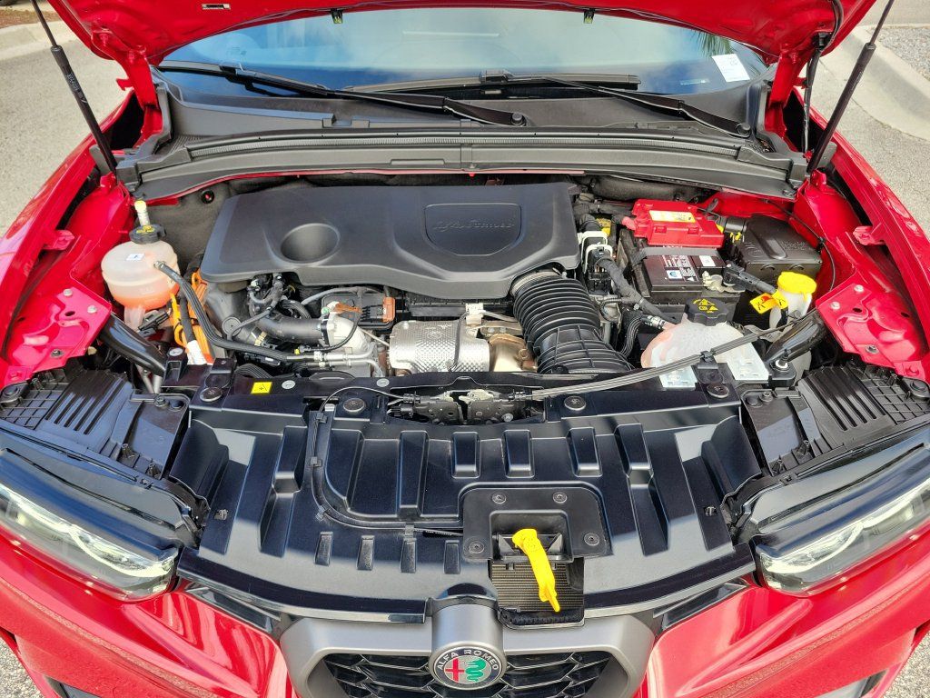 Used 2024 Alfa Romeo Tonale Speciale AWD/4WD image 38