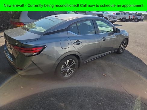 Used 2023 Nissan Sentra SV FWD image 4
