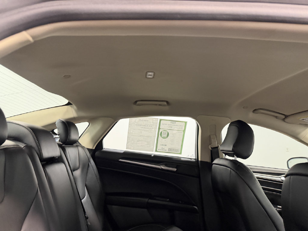Used 2020 Ford Fusion Energi Titanium FWD image 16