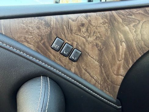 Used 2021 INFINITI QX80 Premium Select w/ All-Season Package AWD/4WD image 39