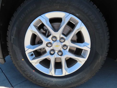 Used 2020 Chevrolet Traverse LT FWD image 5