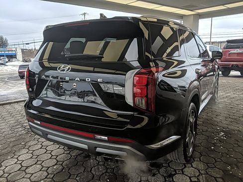Used 2023 Hyundai Palisade Limited image 5