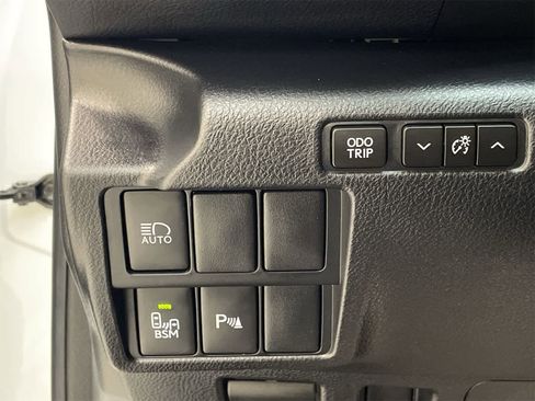 Used 2018 Lexus IS 350 F Sport image 17